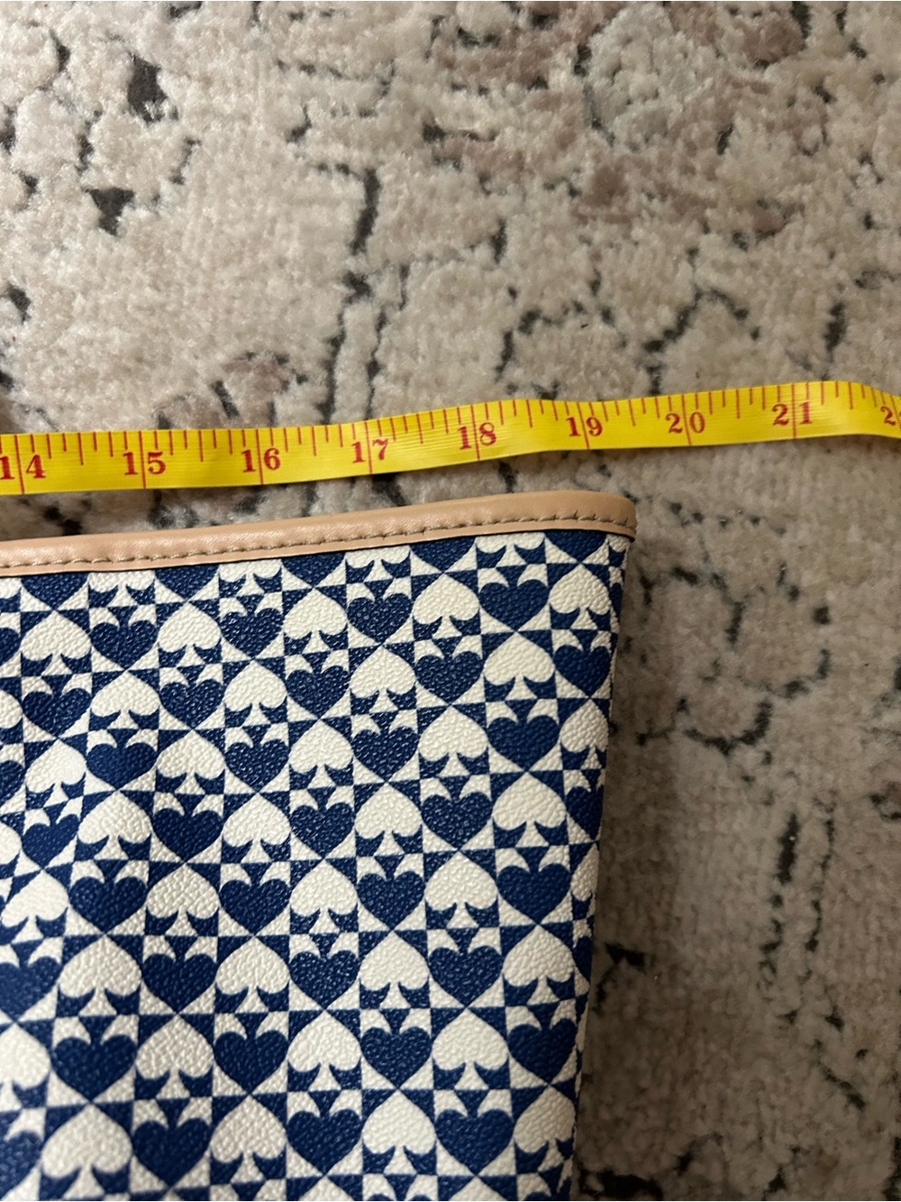 Kate Spade tote - Picture 2 of 7
